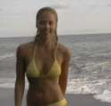 1232904951_jessica alba on the beach in bikini.gif