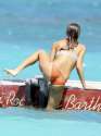 Jessica Alba in bikini at the beach 005.jpg