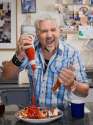 ITK_guy-fieri-diners-drive-ins-and-dives_s3x4.jpg