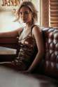 Jennifer_Lawrence-Vogue-December_2015-001.jpg