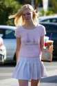 elle-fanning-in-skirt-out-and-about-in-los-angeles-09-21-2015_15.jpg