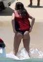 Demi Lovato mexico Beach (14).jpg