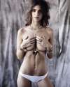 Emily-Ratajkowski-Topless-1.jpg