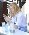 elle-fanning-out-for-lunch-in-west-hollywood-07-06-2015_2.jpg