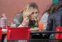 Chloe_Moretz_seen_having_lunch_with_a_friends_in_SoHo__New_York_City_May_8-2016_007.jpg