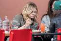Chloe_Moretz_seen_having_lunch_with_a_friends_in_SoHo__New_York_City_May_8-2016_026.jpg