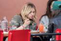 Chloe_Moretz_seen_having_lunch_with_a_friends_in_SoHo__New_York_City_May_8-2016_034.jpg