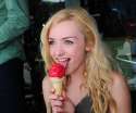 peyton-roi-list-cute-ice-cream-photoshoot-september-2014_1.jpg