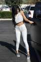 Kylie-Jenner-in-Skinny-Jeans--02.jpg