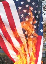 US_flag_burning.jpg