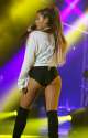 Ariana-Grande-15.jpg