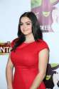 ariel-winter-at-red-carpet-opening-night-of-wicked_4.jpg