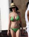 katy-perry-bikini-pictures-in-mexico-16.jpg