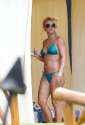 Pictures-Britney-Spears-Bikini-Vacation-Shirtless-Jason-Trawick.jpg
