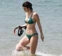 Kendall-and-Kylie-Jenner -Hot-in-Bikinis-on-Vacation-in-Thailand-(2014)-09.jpg