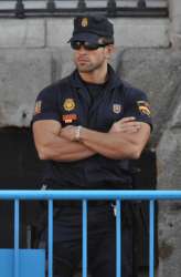 Spanish cop.jpg