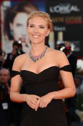 Scarlett Johansson (2).jpg