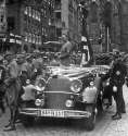 Hitler_Nürnberg_1935.jpg