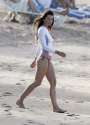 Jessica Biel In a bikini-02.jpg