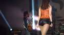 victoria_justice_awesome_booty_shorts_concert_ZMavSYkR.sized.png