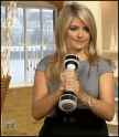 47601-shake-weight-holly-willoughby-bgiJ.gif