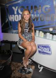 maddie-ziegler-visits-young-hollywood-los-angeles-july-12-20164.jpg