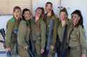 Israeli-women-serving-in-the-army.jpg