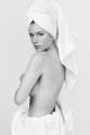 Bella-Thorne-Topless-1-684x1024.jpg
