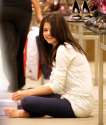 Selena-Gomez-Feet-1197609.jpg