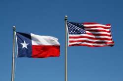 15_texas us flags.jpg