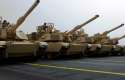 Kuwaiti_M1_Abrams_tanks.jpg