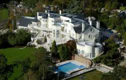 4chan house.jpg