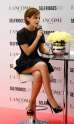 Emma-Watson-Great-Legs.jpg