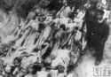 hist_eur_20_ww2_holo_ghetto_pic_warsaw_bodies_1941.jpg
