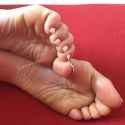 Alaine-Crissiê-Feet-2722334.jpg
