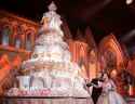 stunning-huge-wedding-cake.png