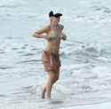 GWEN-STEFANI-in-Bikinis-on-the-Beach-in-Miami-3.jpg