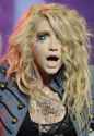 kesha_rocks_it_out_live.jpg